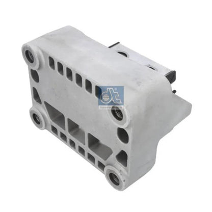 Soporte Motor Delantero Om-936 Mercedes Benz Dt Spare Parts SKU C8121050 OEM 6332410013